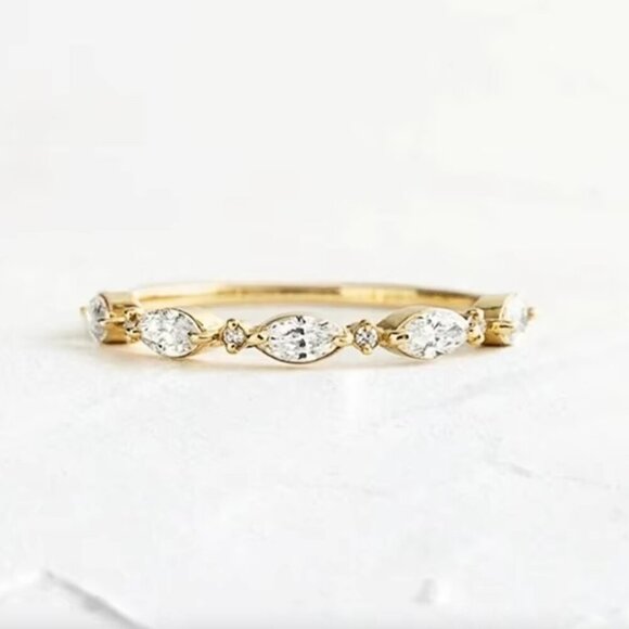 NEW 18k Yellow Gold Diamond Ring Band Dainty Stackable Ring - Picture 2 of 5